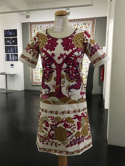 Il vestito fatto con un mezzaro da Vezza Boutique
